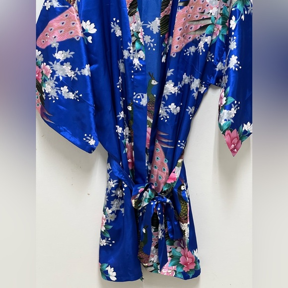 Women's Home Wear Polyester Bright Blue Mini Robe Peacocks Pink Flowers Size S - Picture 3 of 8